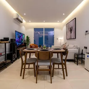 شقة 10 Minutes To Boulevard, Modern In Al-malqa, Self Check-in, الرياض
